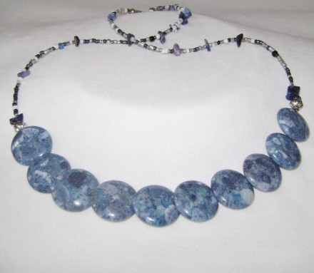 Beautiful Blue Stone Overlapping Patterned 27" Necklace $ 64